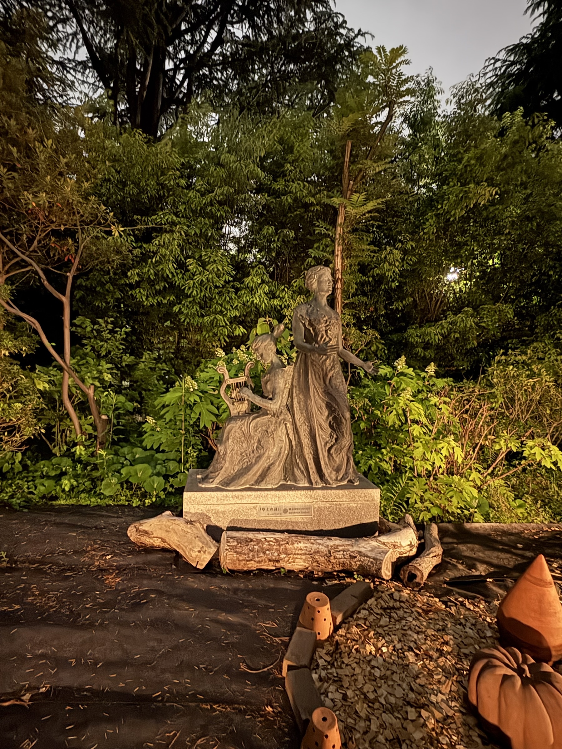 Gallery photo captured on May 21, 2025.