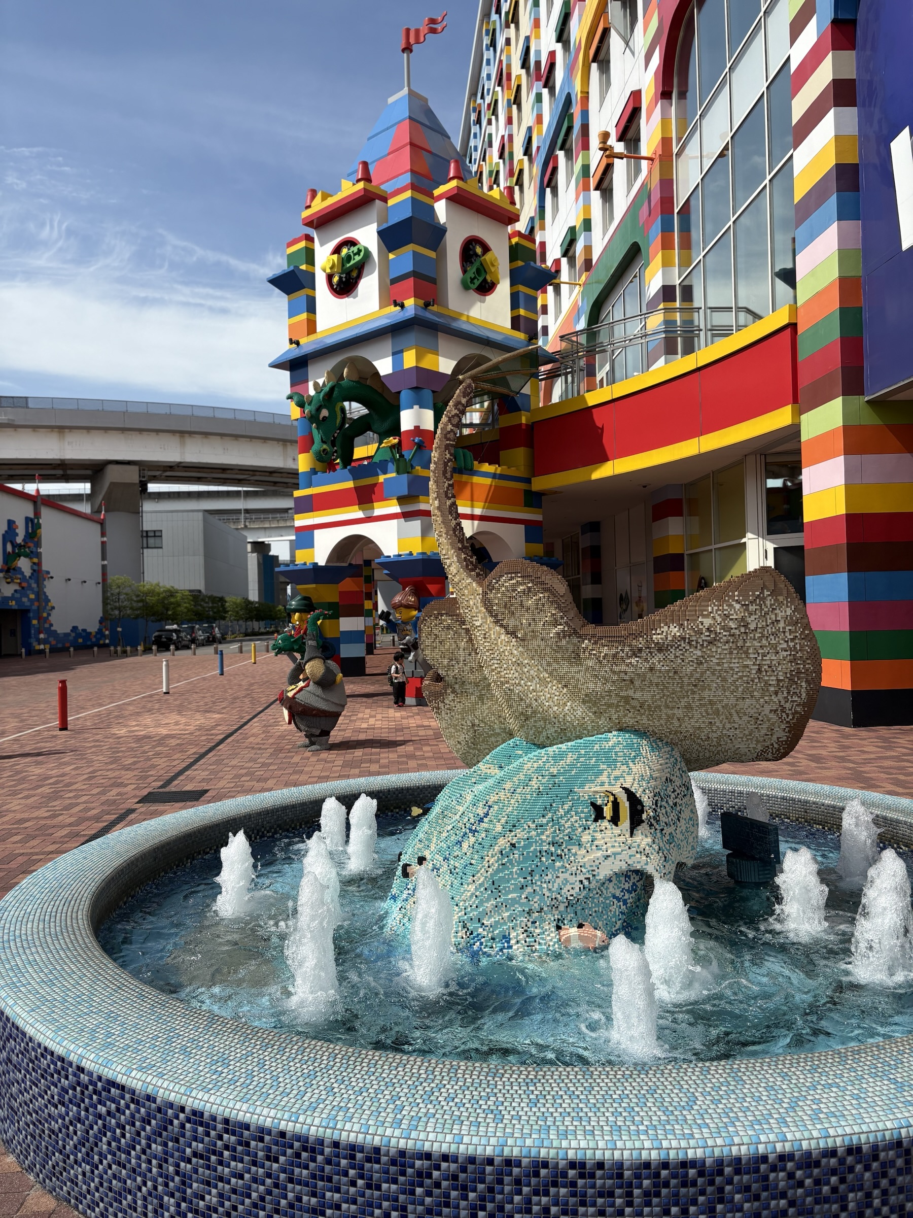 Gallery photo captured on May 22, 2025.